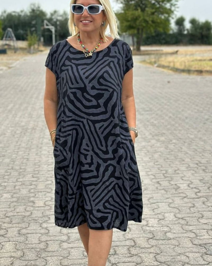 Hazel - Summer dress with round neck and beautiful print