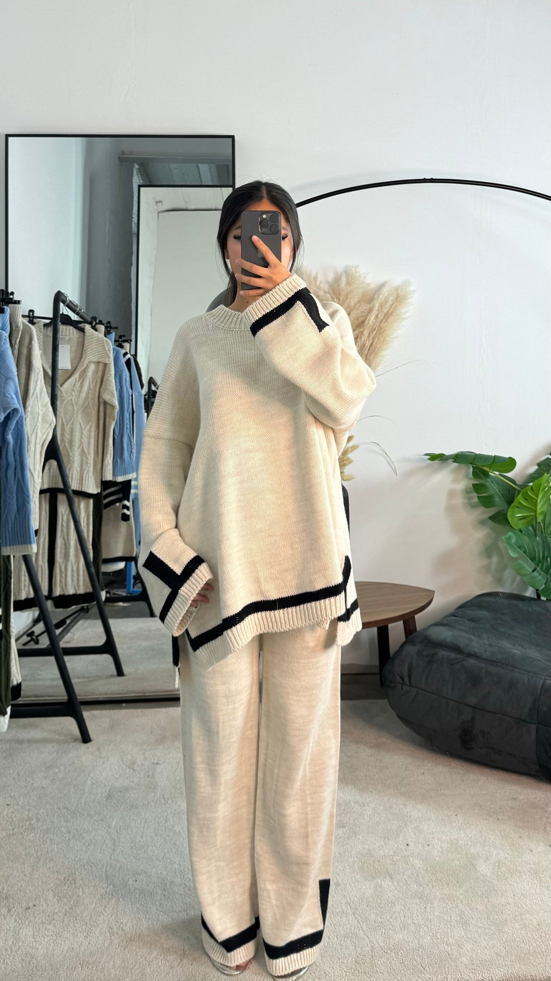 Elara - Cozy Contrast Trim Set