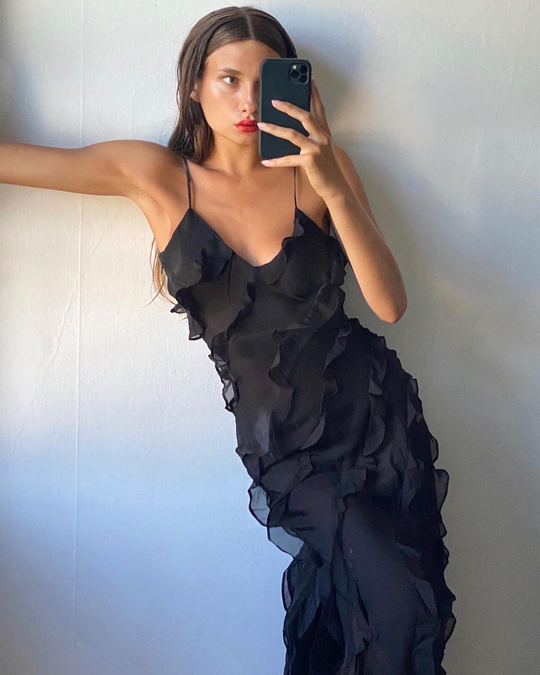 Valestra - Ruffle Statement Dress