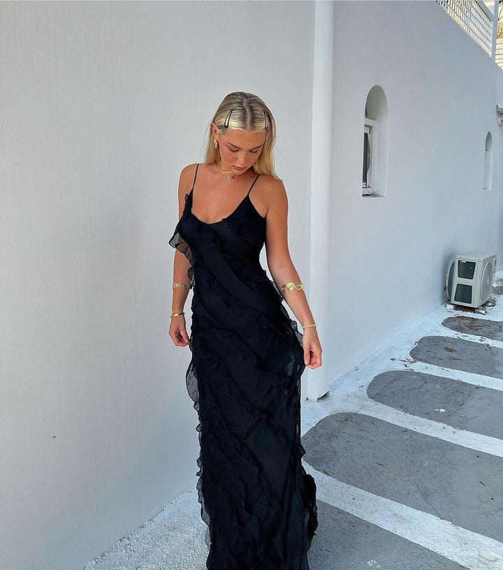 Valestra - Ruffle Statement Dress