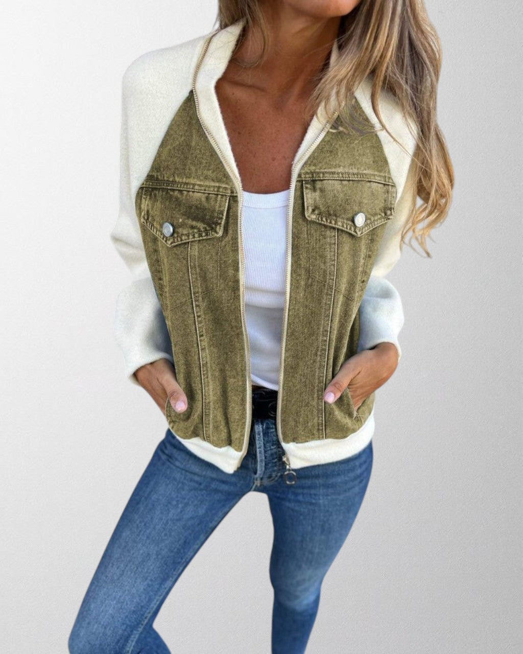 Olivia - Unique denim jacket with a vintage twist
