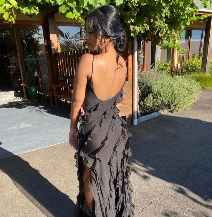 Valestra - Ruffle Statement Dress