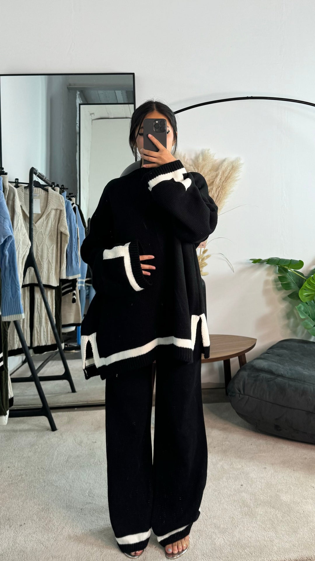 Elara - Cozy Contrast Trim Set