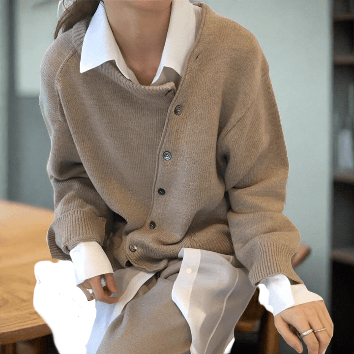 Caterina | Buttoned Cardigan