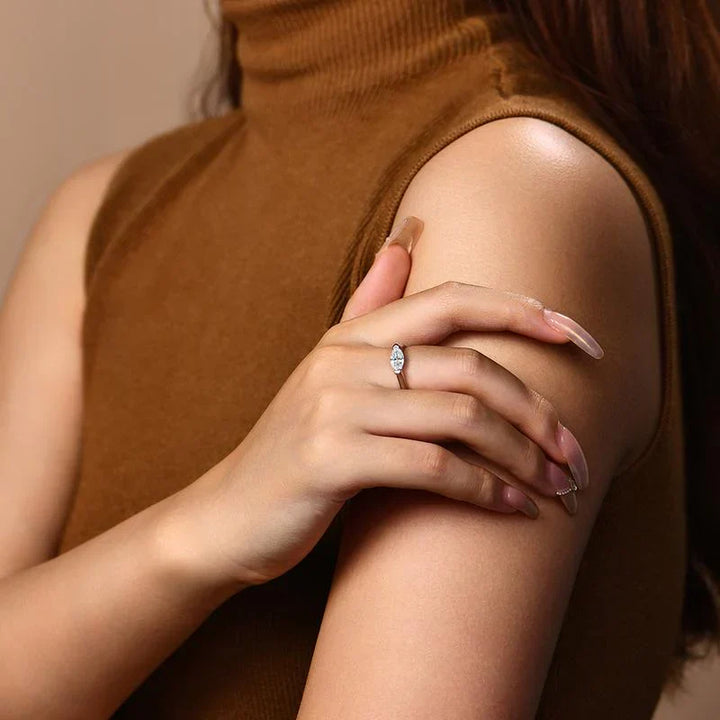 Charlotte Playa Thin Ring | Gold