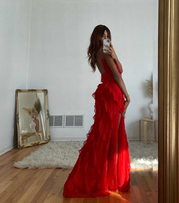 Valestra - Ruffle Statement Dress