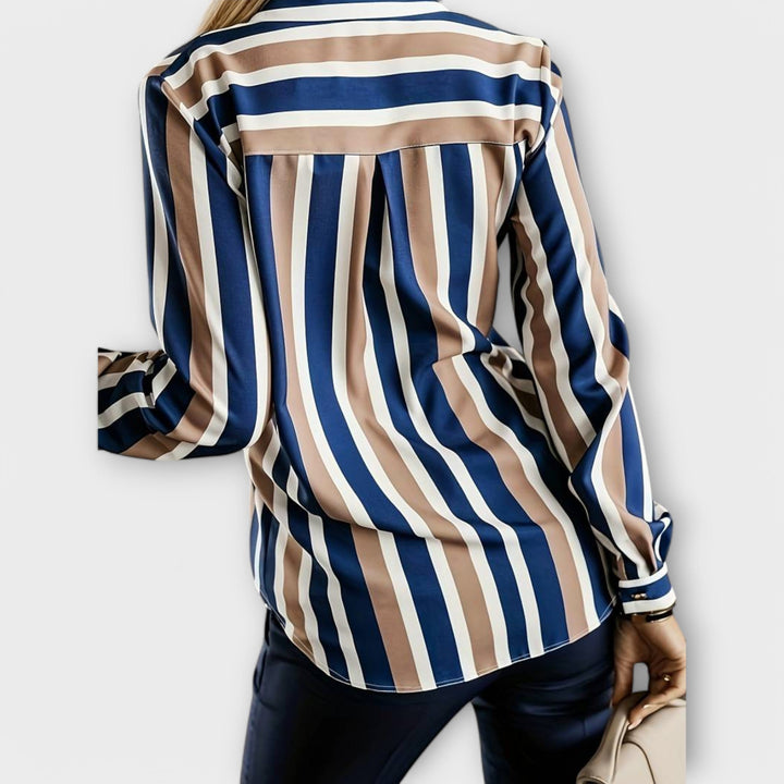 Emily – Casual and Relaxed Striped Blouse