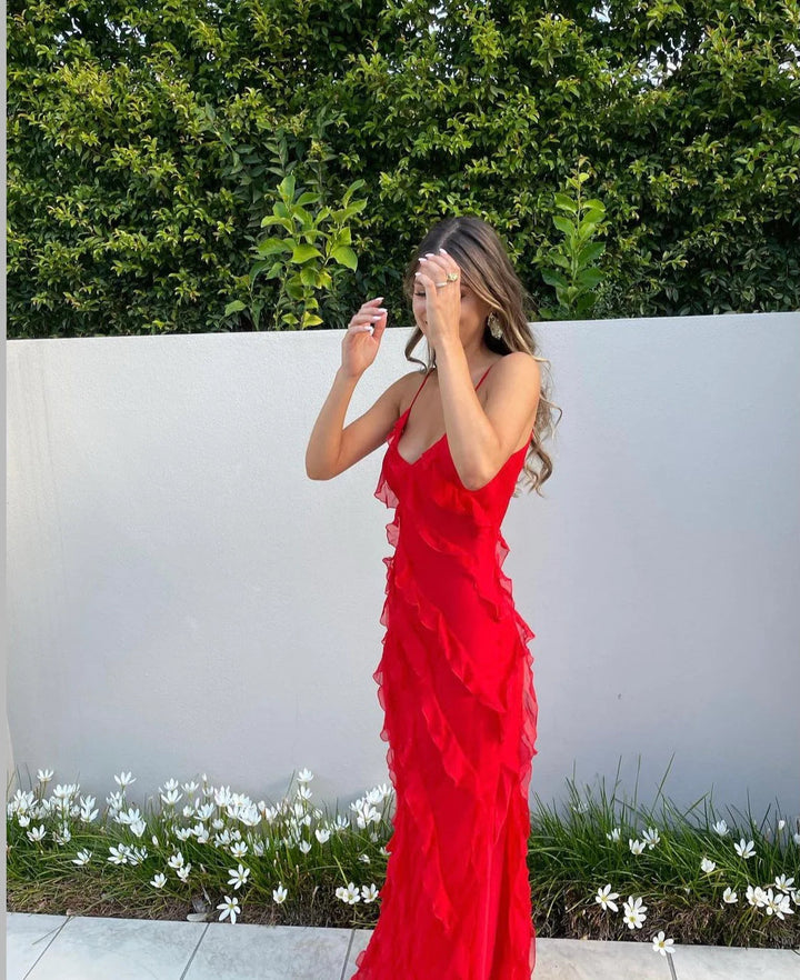 Valestra - Ruffle Statement Dress