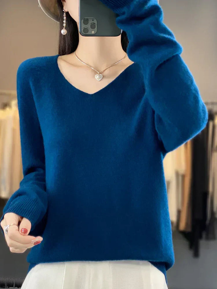 Jade - Casual Elegant Sweater