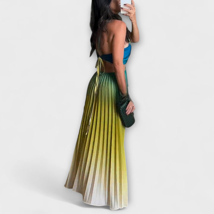 Haven – Chic Backless Tie-Dye Gradient Pleated Maxi Dress