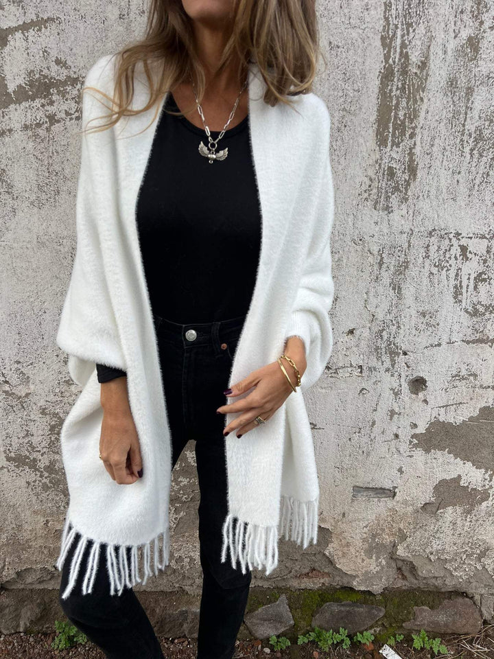 Amelia - Ladies' coat with long sleeves and fringes