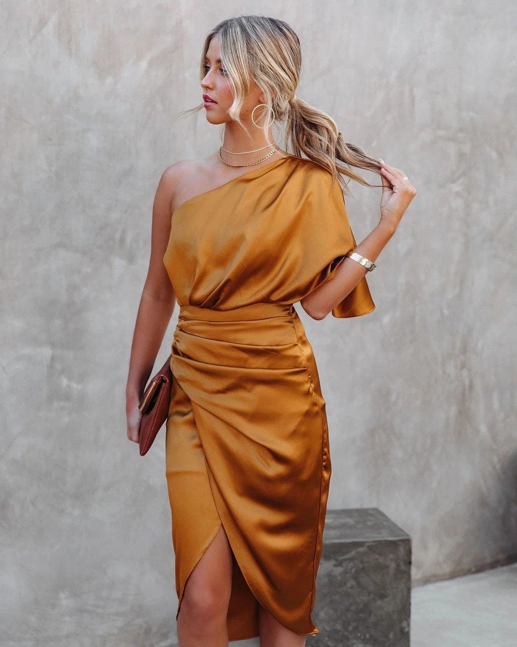 Alessira - Elegant One-Shoulder Dress
