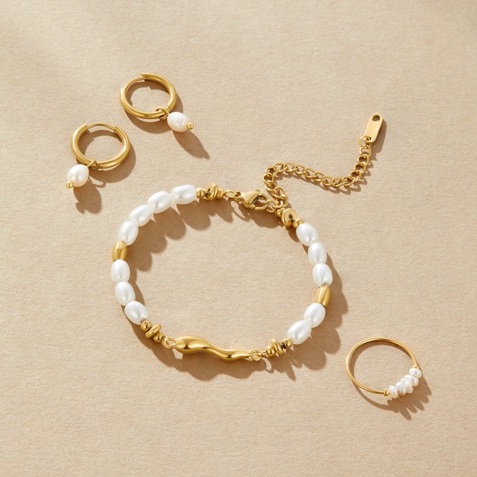 Lillian Freshwater Pearl Bracelet